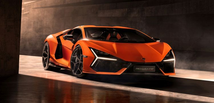 Neumáticos Bridgestone a medida para el nuevo Lamborghini Revuelto