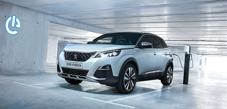 PEUGEOT 3008PHEV HY4 1809PB 002 2 3