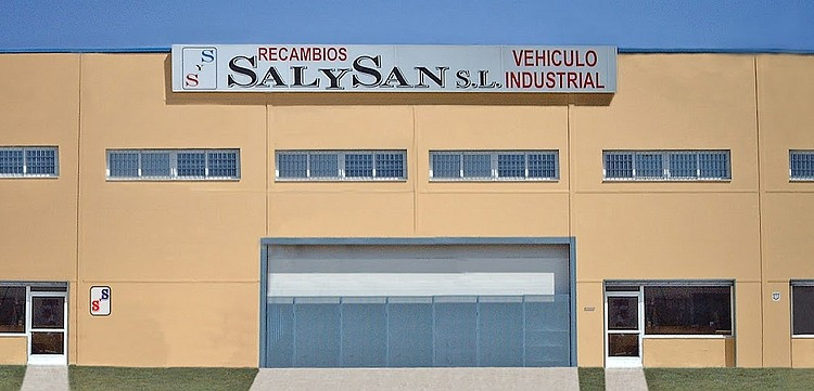 Fachada Salysan EURORECAMBIOS DEL CAMIÓN