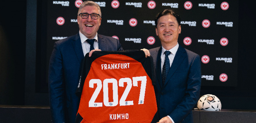 Eintracht Frankfurt Kumho Tire Signing Ceremony MB