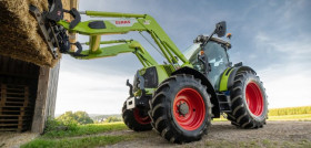 Claas Arion 450 Vredestein Traxion 70